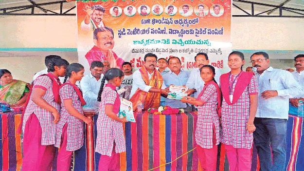 దాతలు ముందుకు రావాలి
