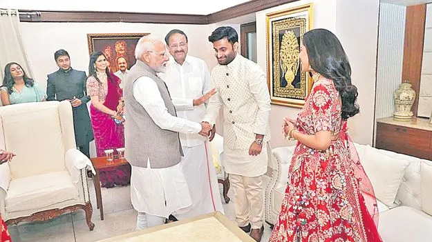 వెంకయ్య మనవడి రిసెప్షన్కు ప్రధాని