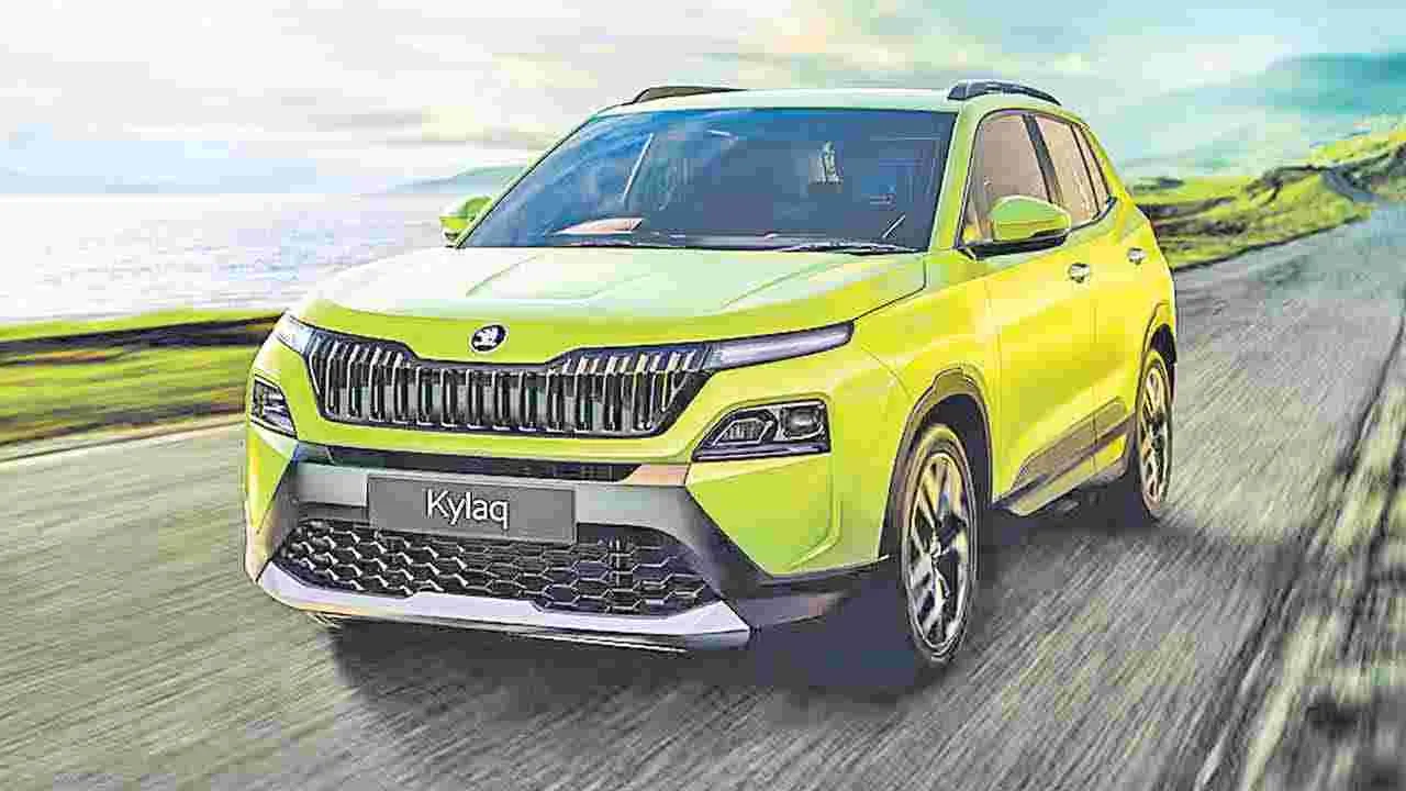 మార్కెట్లో రోల్స్ రాయిస్ ఘోస్ట్ సిరీస్ 2