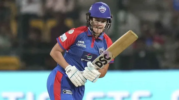 దంచేసిన ఢిల్లీ