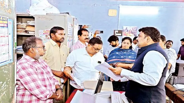 రీసర్వే పక్కాగా నిర్వహించాలి 