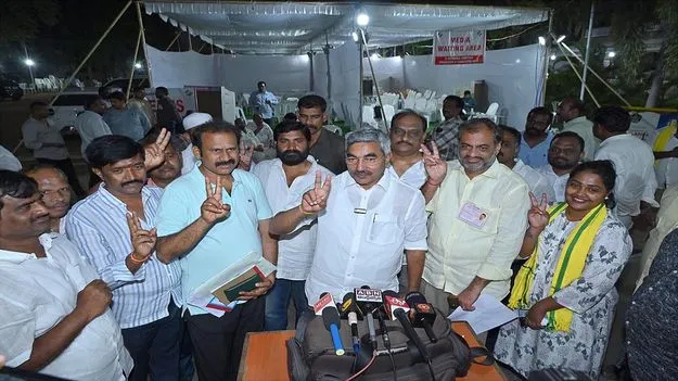 ఆలపాటి ఘన విజయం