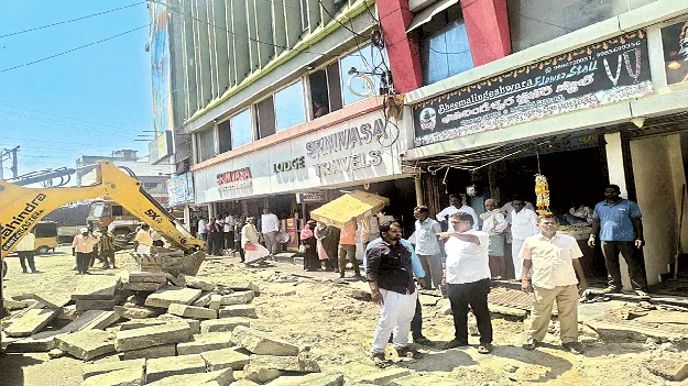 ఆక్రమణల తొలగింపు