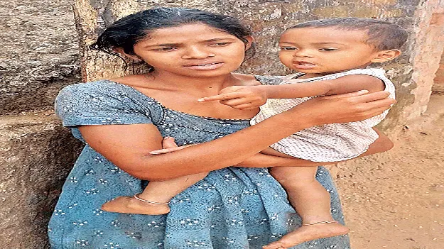 Vaccination dull కొండ దిగితేనే టీకా