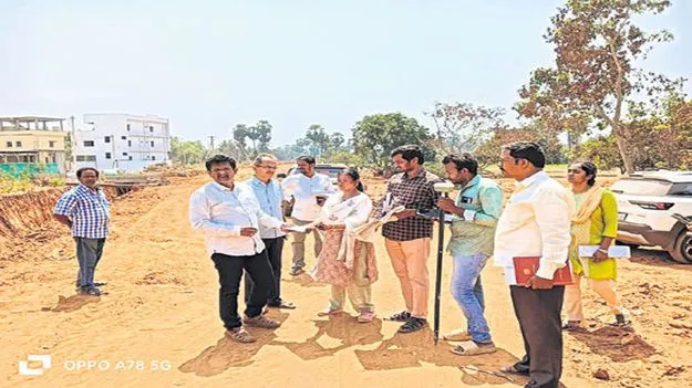 కొండగెడ్డను సర్వే చేసిన అధికారులు
