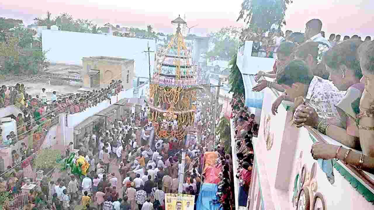 హోరెత్తిన హోసూరు