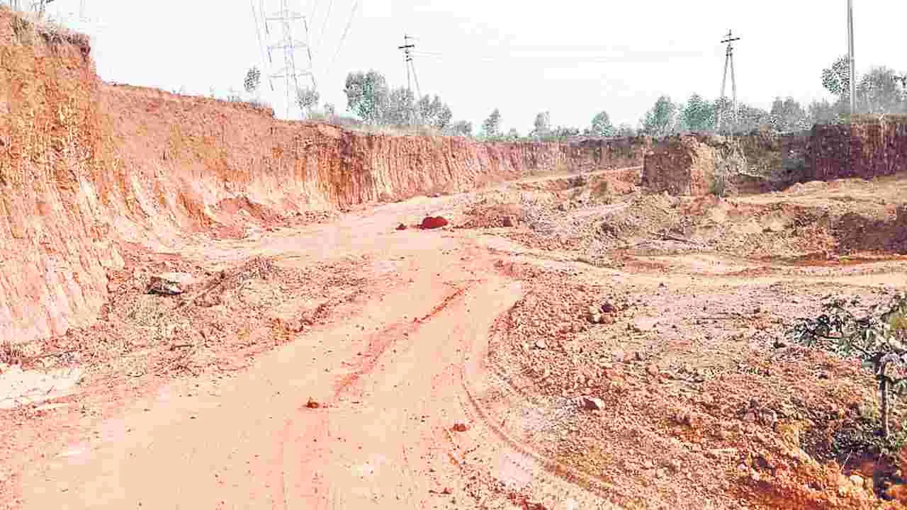 నాడు వారు.... ఇప్పుడు వీరు!