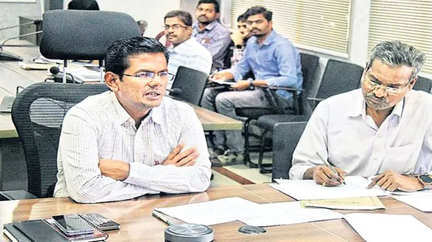 ఇంటింటికీ తాగునీరు అందించాలి