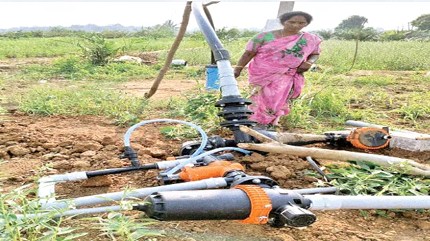 గజరాజుల బీభత్సం