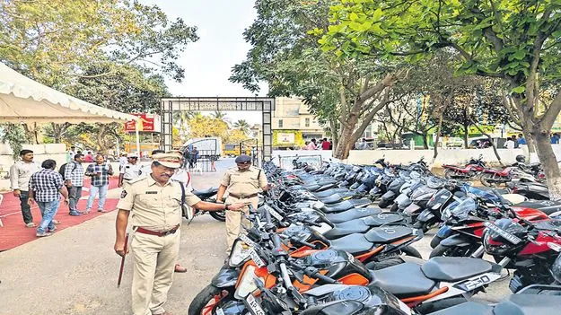 బైక్‌రేసింగ్‌లపై సీపీ దృష్టి