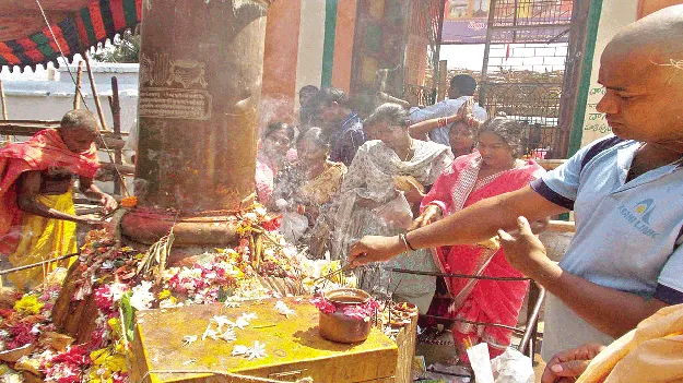 Dolotsavam వైభవంగా వల్లభనారాయణ డోలోత్సవాలు