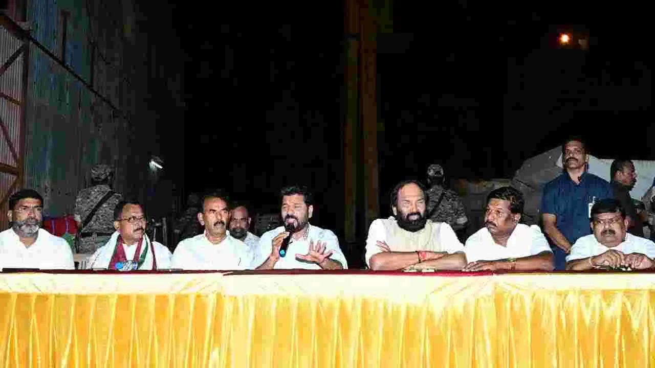 CM Revanth Reddy : ఎస్ఎల్బీసీలో అవసరమైతే రోబోలను వాడుతాం.. అధికారులకు సీఎం రేవంత్ కీలక ఆదేశాలు