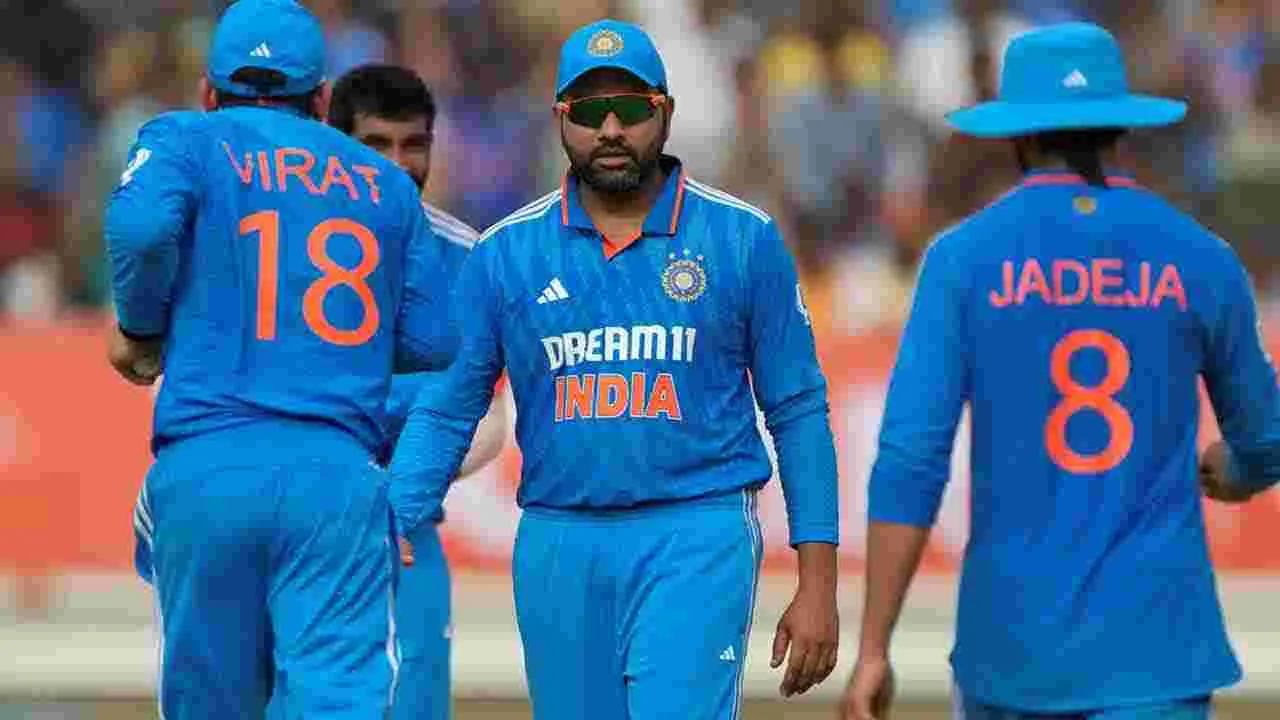 BCCI New Rules: భారత క్రికెటర్లకు షాక్ ఇచ్చిన బీసీసీఐ.. ఇక నుంచి వారికి నో ఎంట్రీ..