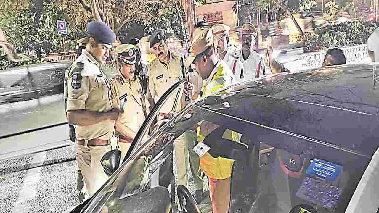KBR Park: సబిత కుమారుడి వాహనంపై 26 వేల పెండింగ్ చలానాలు