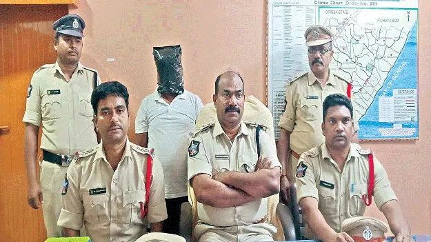 marijuana 10.25 కిలోల గంజాయి స్వాధీనం