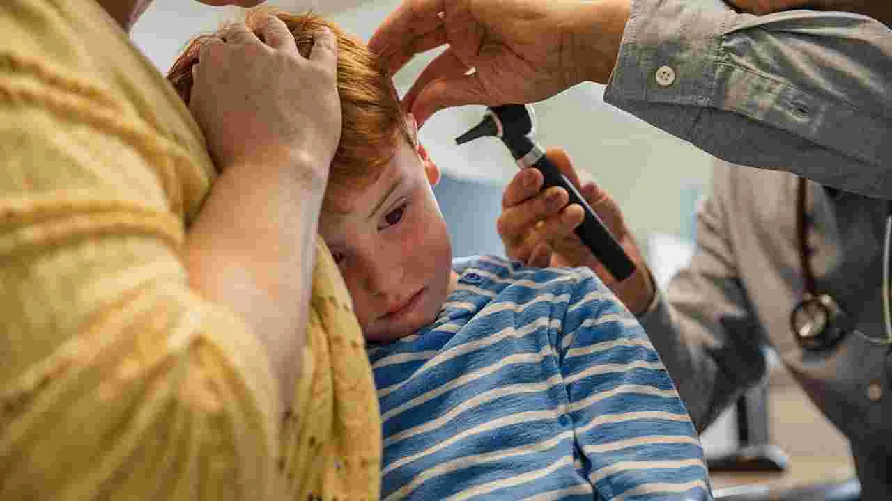 Ear Infections in Children: పిల్లల్లో చెవి ఇన్ఫెక్షన్లు.. వారికి ఎలా చికిత్స చేయాలి..