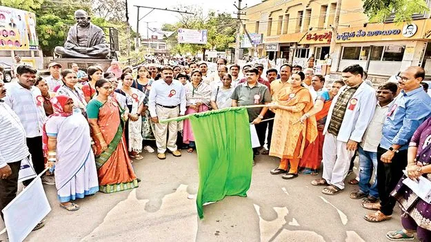 క్షయ వ్యాధిపై అప్రమత్తంగా ఉండాలి 