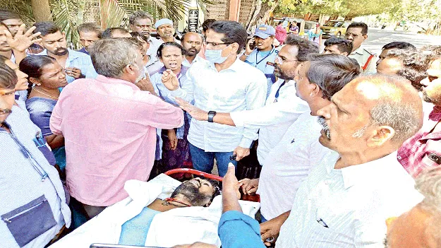 పెద్దాసుపత్రిలో శానిటేషన్ ఉద్యోగి మృతి
