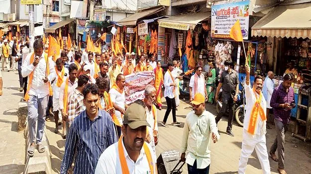 ‘హిందువులపై దాడులు సరికాదు’