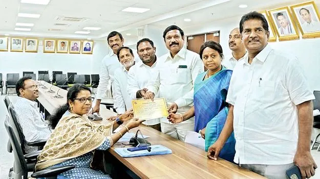 ఎమ్మెల్సీగా బీటీ నాయుడు ఎన్నిక