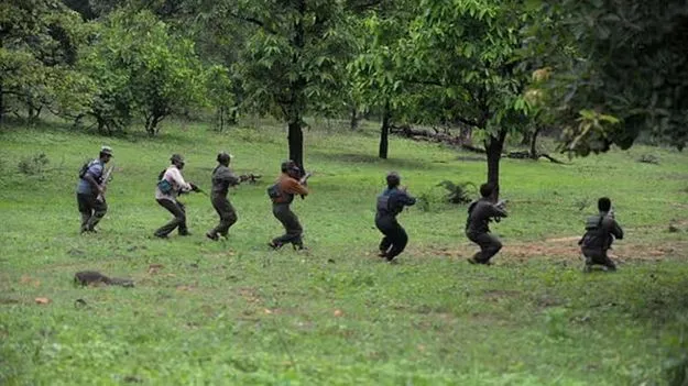 Bijapur Maoists: బీజాపూర్ జిల్లాలో మావోయిస్టులకు ఎదురు దెబ్బ!