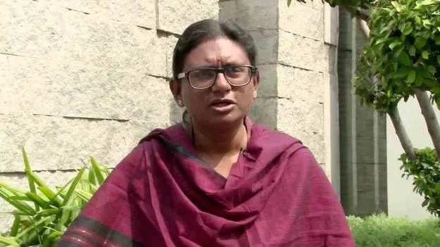 Meenakshi Natarajan: నా బ్యాగులు మోయవద్దు.. స్టేషన్‌కు రావొద్దు