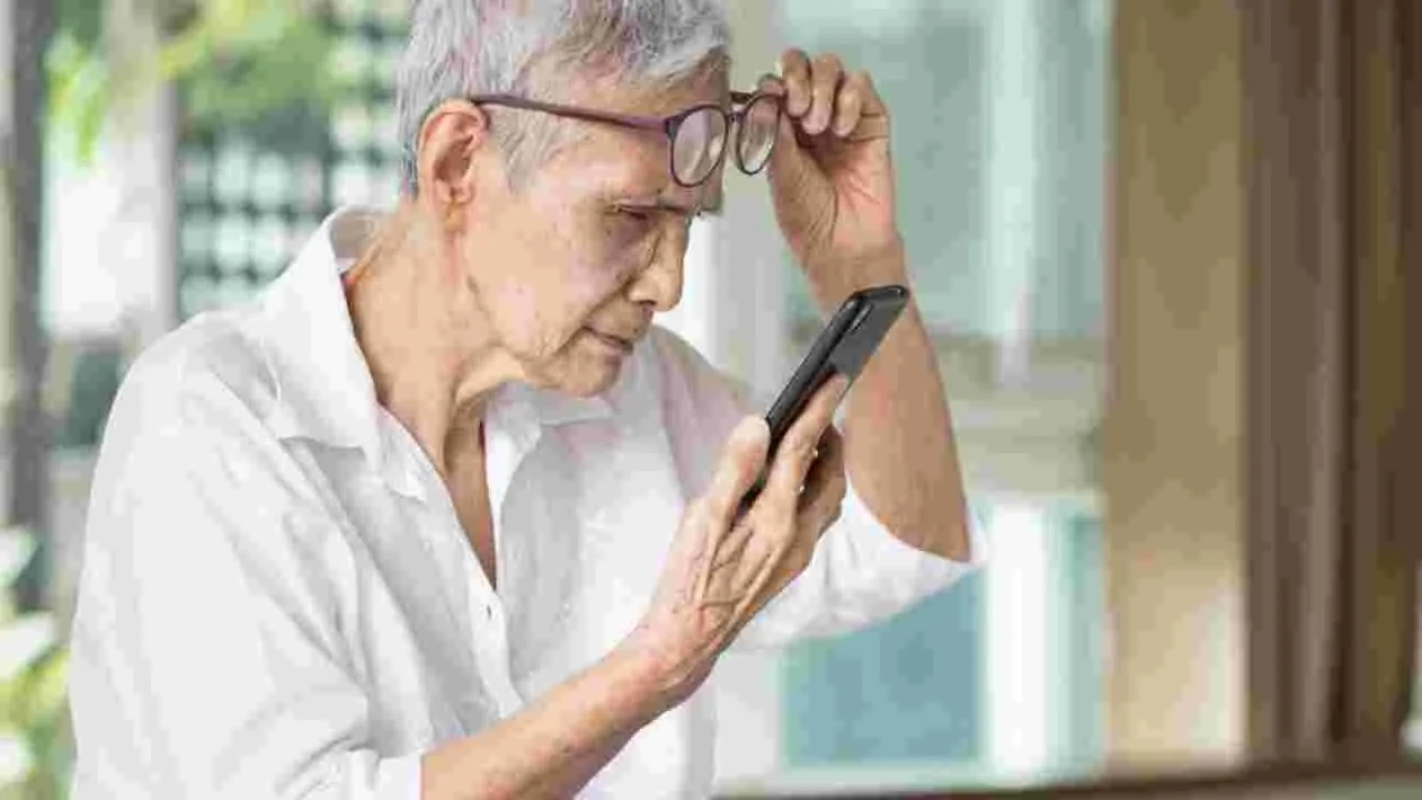 Tips to Keep Eyes Healthy: ఈ చిట్కాలు పాటిస్తే వయసు పెరిగినా మీ కంటి చూపు అస్సలు తగ్గదు..