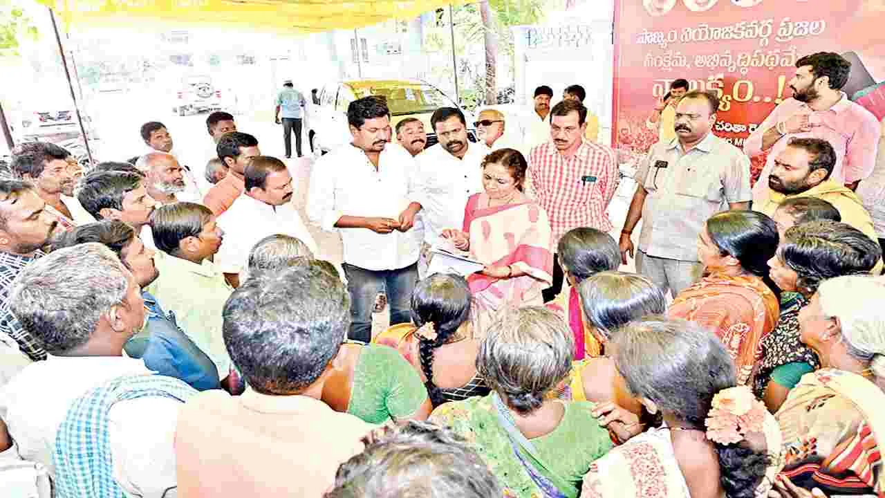 ‘పునరావాసం కల్పించాలి’