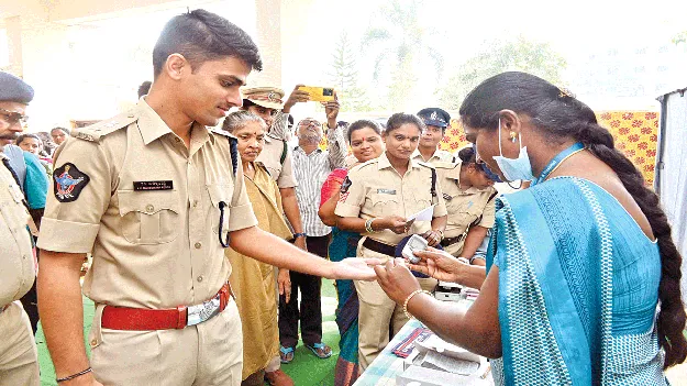 Women's safety మహిళ భద్రతకు తొలి ప్రాధాన్యం