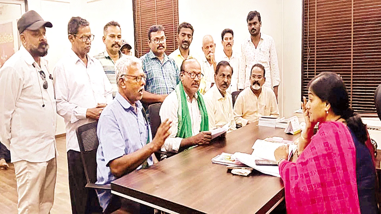Cashew జీడి పిక్కలకుమద్దతు ధర ప్రకటించాలి