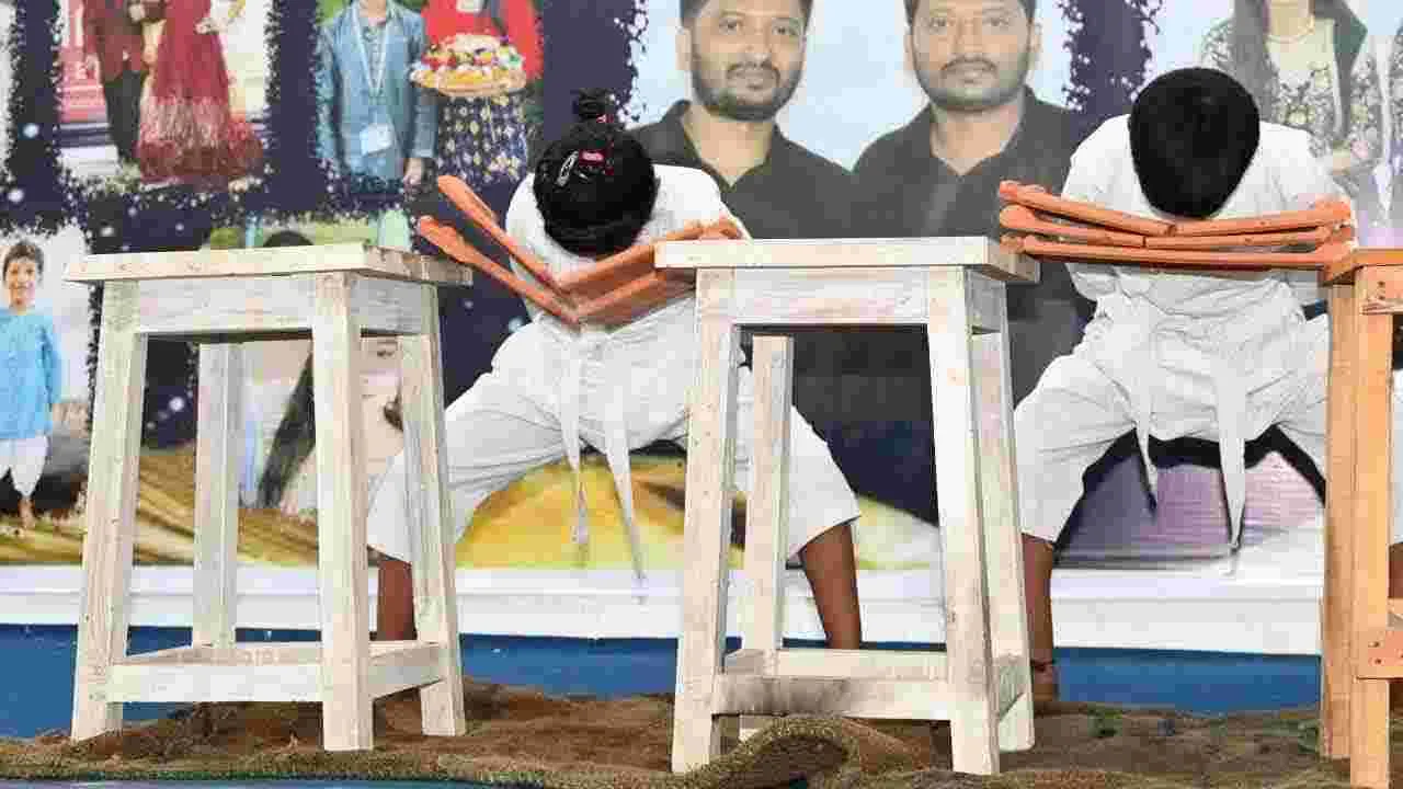  Twins Day: కవలల పండుగ.. ఇన్ని వేలమంది ఉన్నారా..