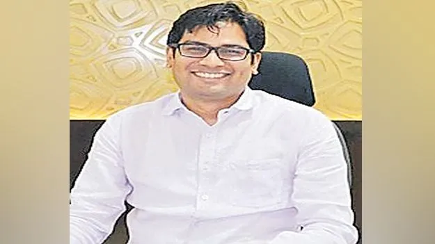 Finance Minister : స్వయంగా చేతి రాతతో 100 పేజీల బడ్జెట్‌