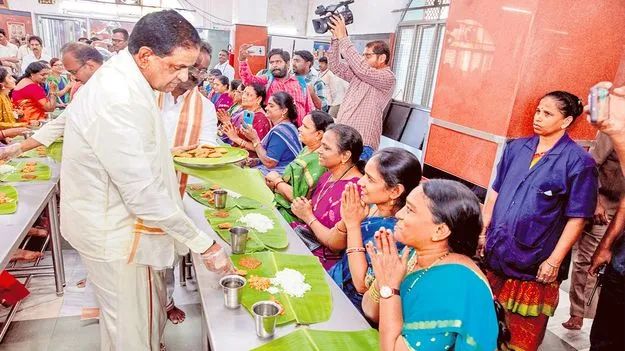 Tirumala : శ్రీవారి అన్నప్రసాదంలో మసాలా వడ