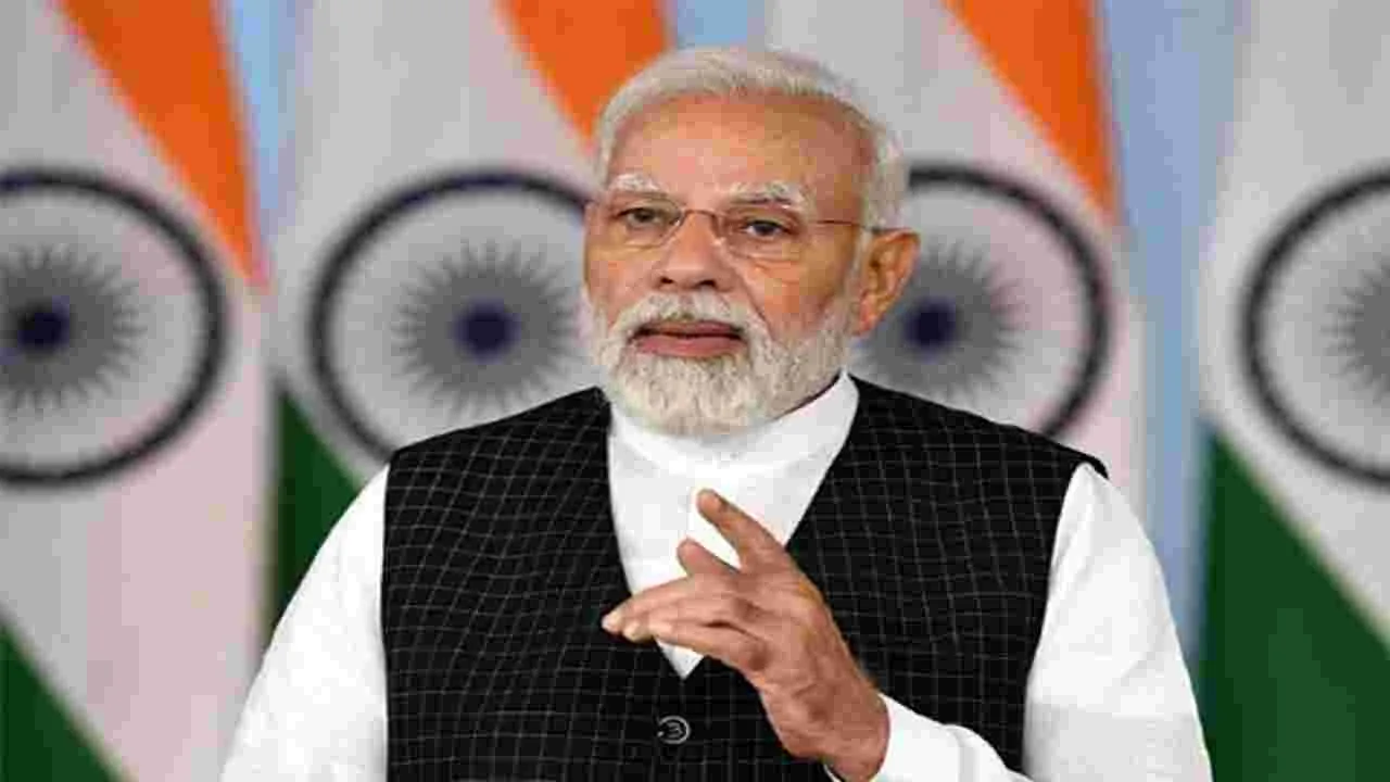 PM Modi : టెక్స్టైల్ ఎగుమతుల్ని రూ.9లక్షల కోట్లకు పెంచడమే లక్ష్యం