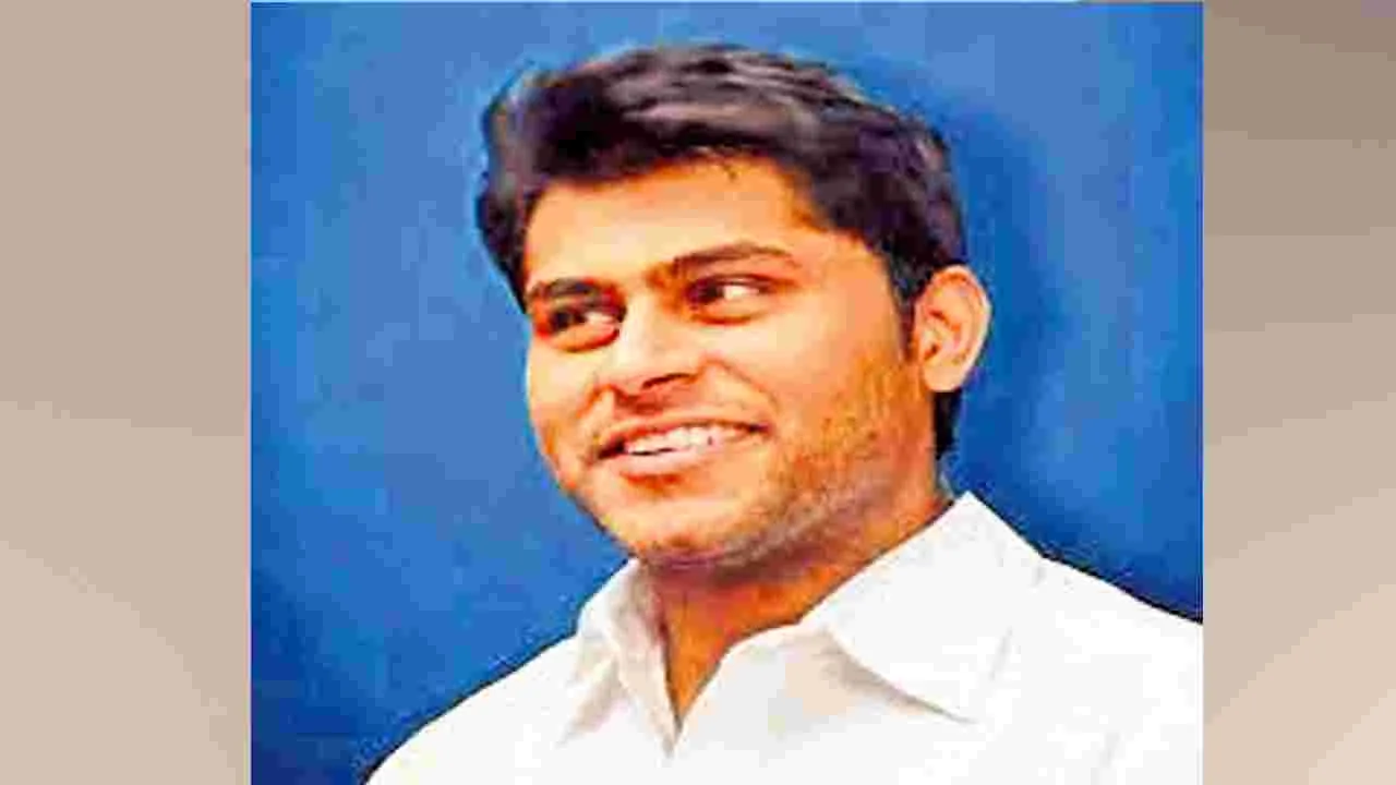 Advocate General : నాటి ప్రభుత్వ పెద్దలతో కలిసి విక్రాంత్‌రెడ్డి కుట్ర!