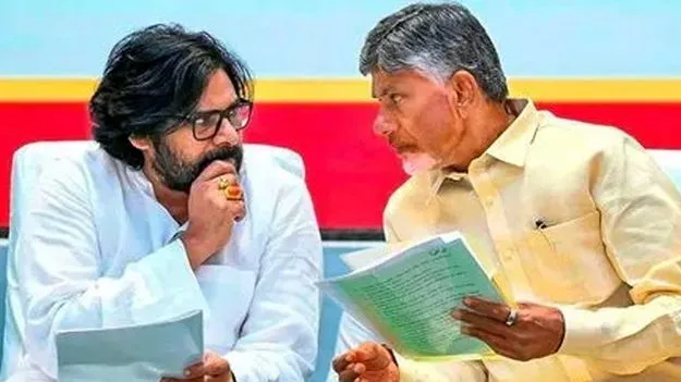 Political Discussion: చంద్రబాబుతో పవన్‌ భేటీ