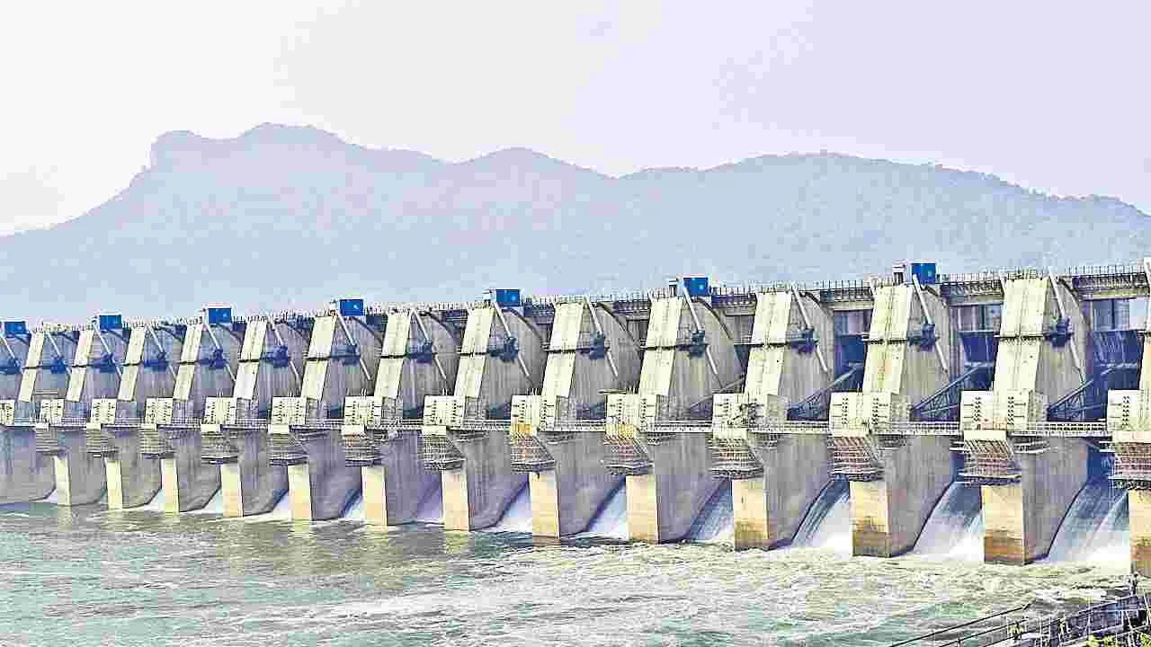 Polavaram : పోలవరం పనుల పురోగతిపైప్రతి నెలా సమీక్ష!