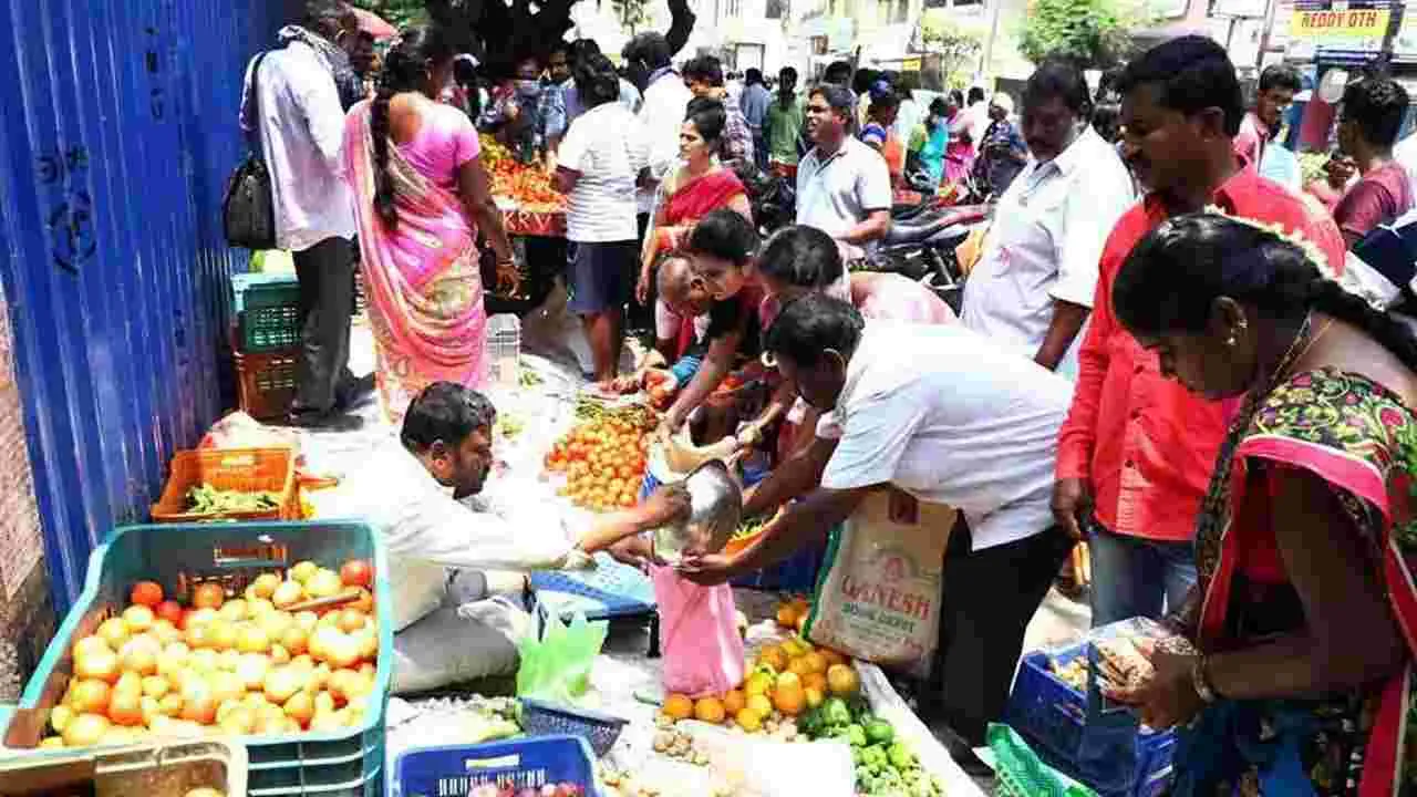 AP Govt : రైతుబజార్లలో సబ్జీ కూలర్లు!