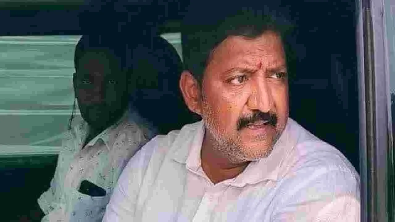 Vallabhaneni Vamsi: వల్లభనేని వంశీకి బిగుస్తున్న ఉచ్చు