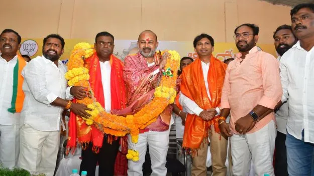 అసమ్మతి రాజకీయాలను ఉపేక్షించేది లేదు