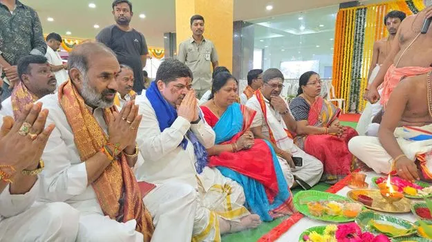 బీసీలకు అవకాశం కల్పించడం అభినందనీయం
