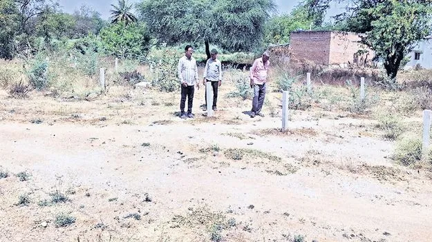 సత్రం స్థలం కబ్జాకు యత్నం