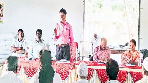 ఇంటి వద్దకే రేషన అందించాలి