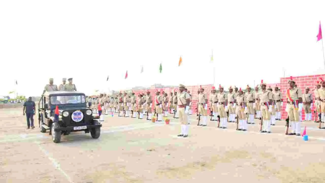 వృత్తి నైపుణ్యాన్ని పెంపొందించుకోవాలి