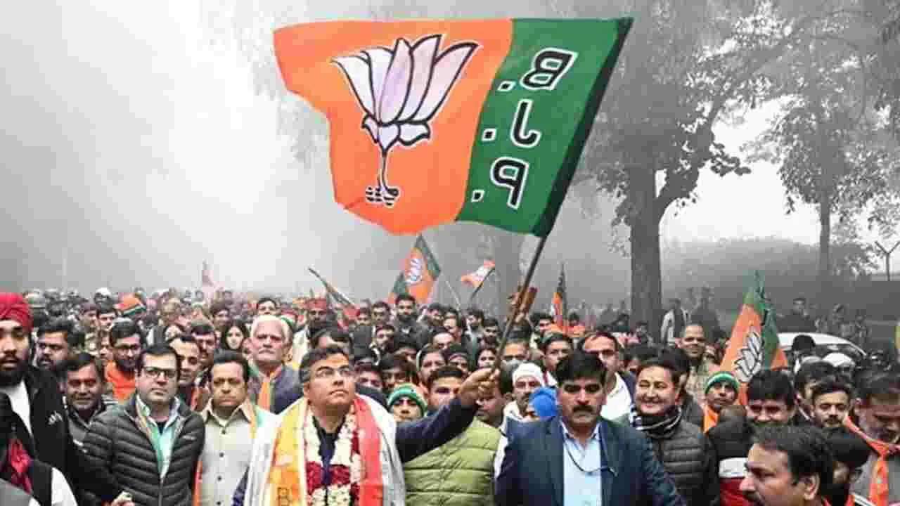 Delhi CM: ఢిల్లీ సీఎంపై సస్పెన్స్కు రెండ్రోజుల్లో తెర