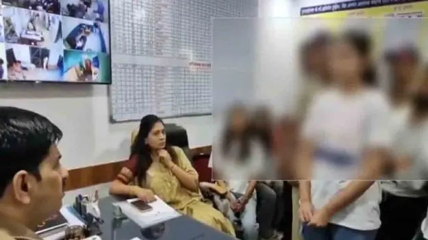 Raksha Khadse: కుమార్తె కోసం పోలీస్ స్టేషన్‌ మెట్లెక్కిన కేంద్ర మంత్రి