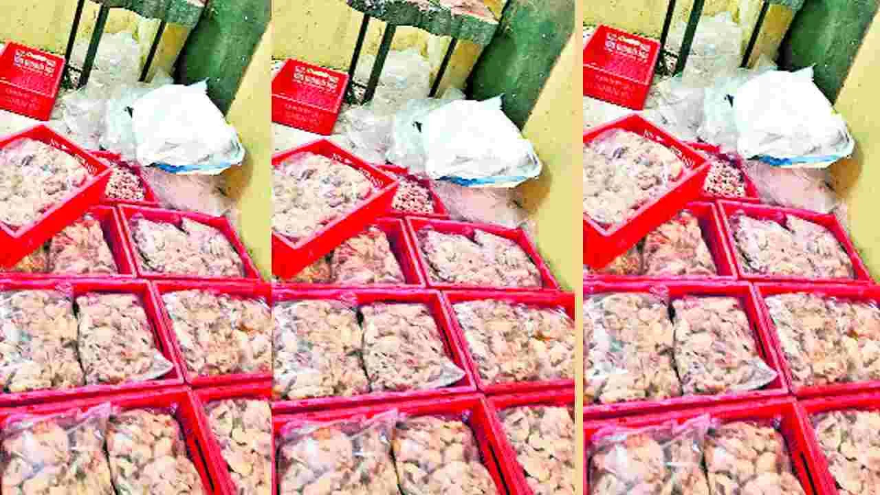 Chicken: అన్నానగర్‌లో కుళ్లిన చికెన్‌ అమ్మకాలు..