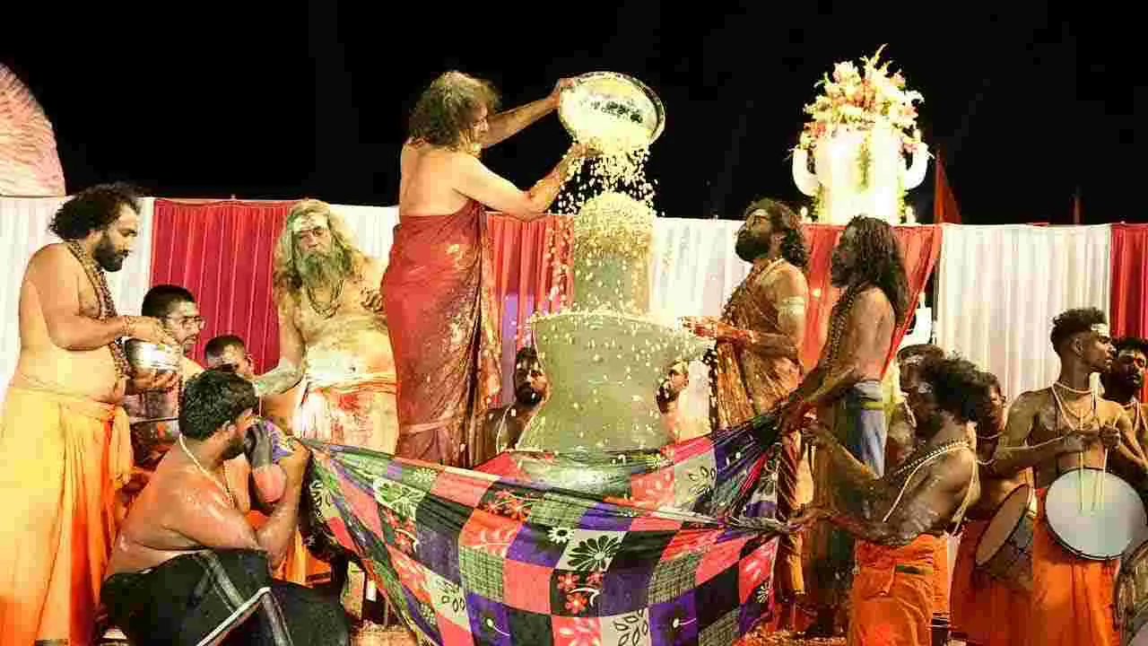 Maha Shivaratri: నంబూరులో శివరాత్రి వేడుకల్లో సీఎం చంద్రబాబు