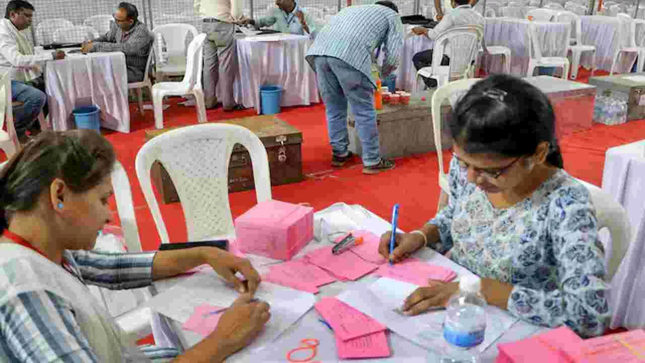 Delhi Election Results: ఉదయం 8 గంటలకే ఎన్నికల కౌంటింగ్ ప్రారంభం
