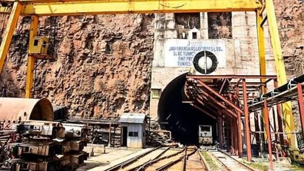 SLBC Tunnel: మొరాయించిన కన్వేయర్‌ బెల్ట్‌
